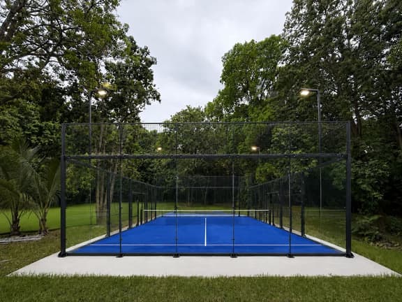 Pond Mirage / Padel & Golf Haven